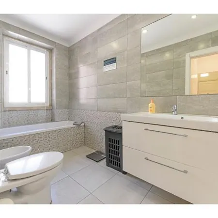 Houze Comfortable In Laranjeiras Apartament Lizbona
